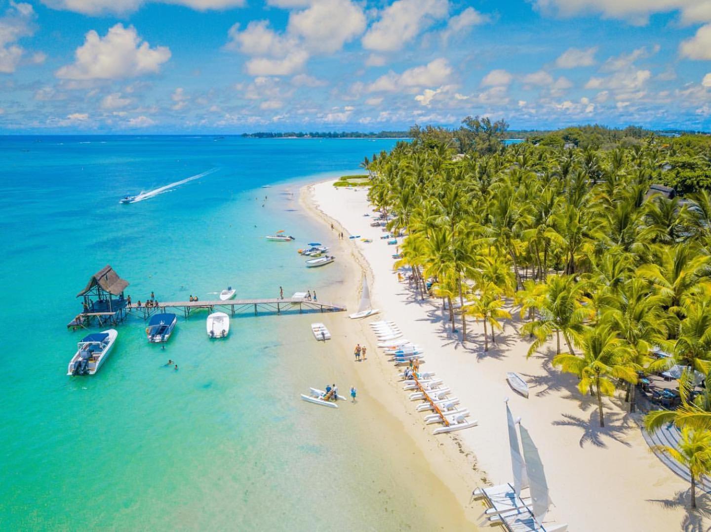 Sand Castle Villa Trou aux Biches Exterior photo